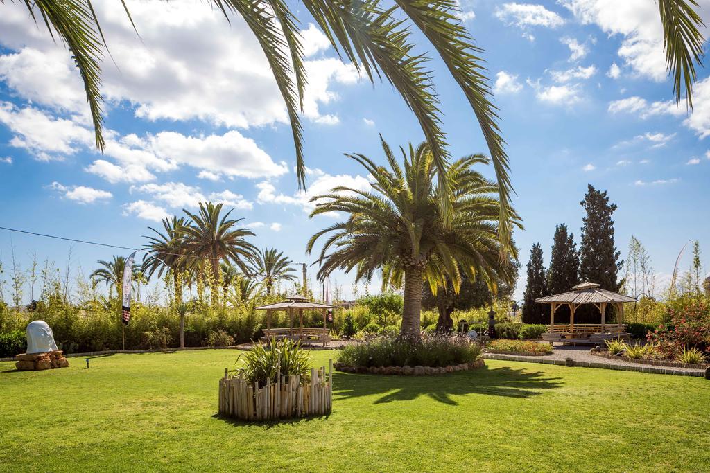 Ibizazen Hotel Santa Eularia des Riu Exterior photo